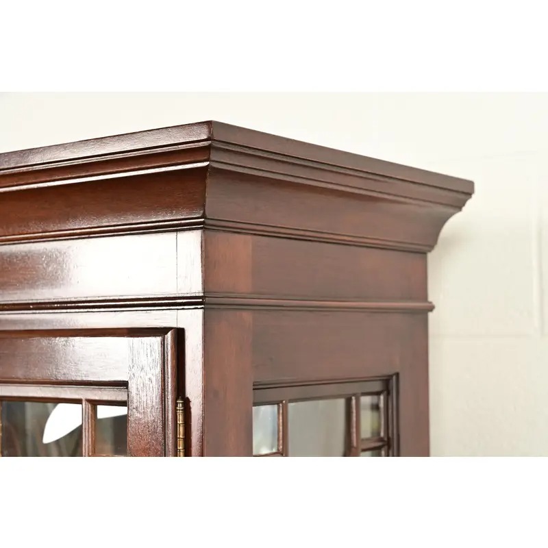 Ethan Allen Knob Creek Georgian Carved Mahogany Lighted Breakfront Bookcase Cabinet - Image 10