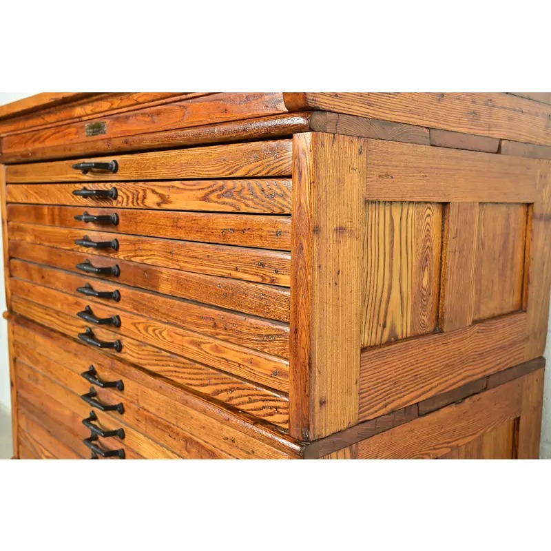 Antique Arts & Crafts Oak 31-Drawer Architect's Blueprint Flat File Cabinet by Hamilton, Circa 1900 - Image 11