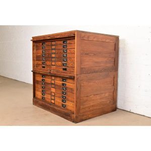 Antique Arts & Crafts Oak 14-Drawer Architect's Blueprint Flat File Cabinet, Circa 1900
