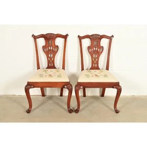 Baker Furniture Style Georgian Carved Mahogany Side Chairs or Dining Chairs, Pair