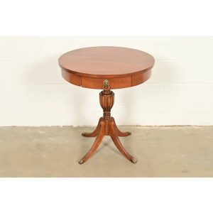 Baker Furniture Style Georgian Carved Walnut Pedestal Drum Side Table or Tea Table, Circa 1960s
