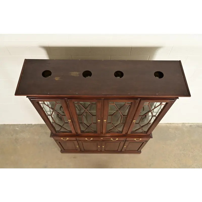 Ethan Allen Knob Creek Georgian Carved Mahogany Lighted Breakfront Bookcase Cabinet - Image 14