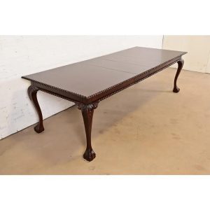 Henredon Style Chippendale Carved Mahogany Extension Dining Table, Newly Refinished