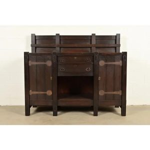 Imperial Furniture Grand Rapids Mission Oak Arts & Crafts Strap Hinge Eight-Leg Sideboard, Circa 1900