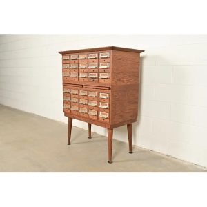 Remington Rand Style Mid-Century Modern 30-Drawer Oak Library Card Catalog, Circa 1960s