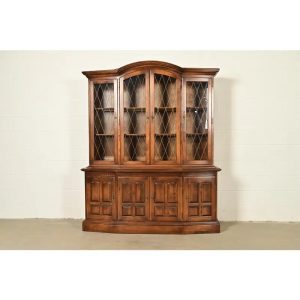Ethan Allen Georgian Solid Maple Lighted Breakfront Bookcase Cabinet