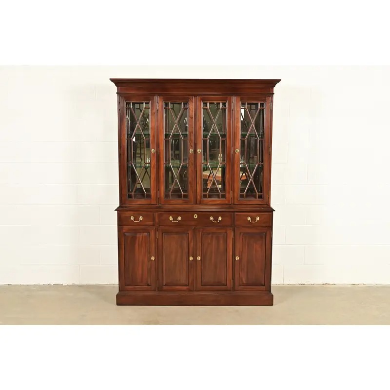 Ethan Allen Knob Creek Georgian Carved Mahogany Lighted Breakfront Bookcase Cabinet - Image 2