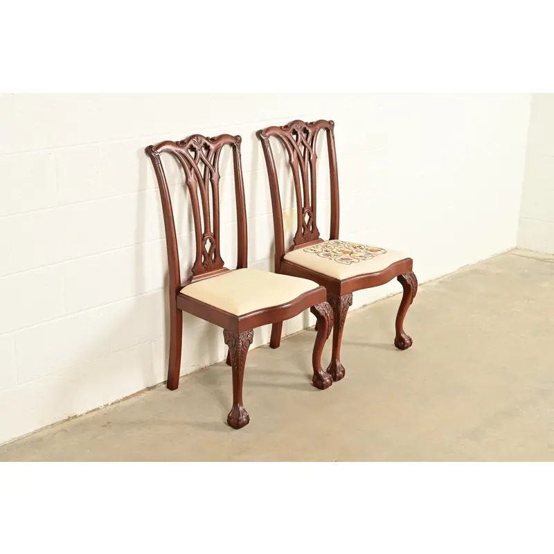 Baker Furniture Style Chippendale Carved Mahogany Side Chairs or Dining Chairs, Pair - Image 4