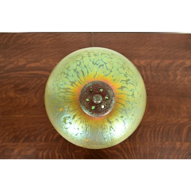 Louis Comfort Tiffany Favrile Art Glass Table Lamp or Desk Lamp, Circa 1910 - Image 5