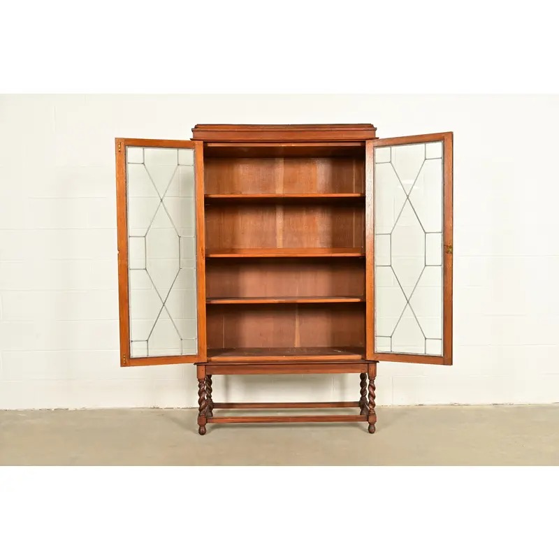 Stickley Brothers Style Antique Arts & Crafts Carved Oak Bookcase Cabinet With Leaded Glass Doors, Circa 1900 - Image 5