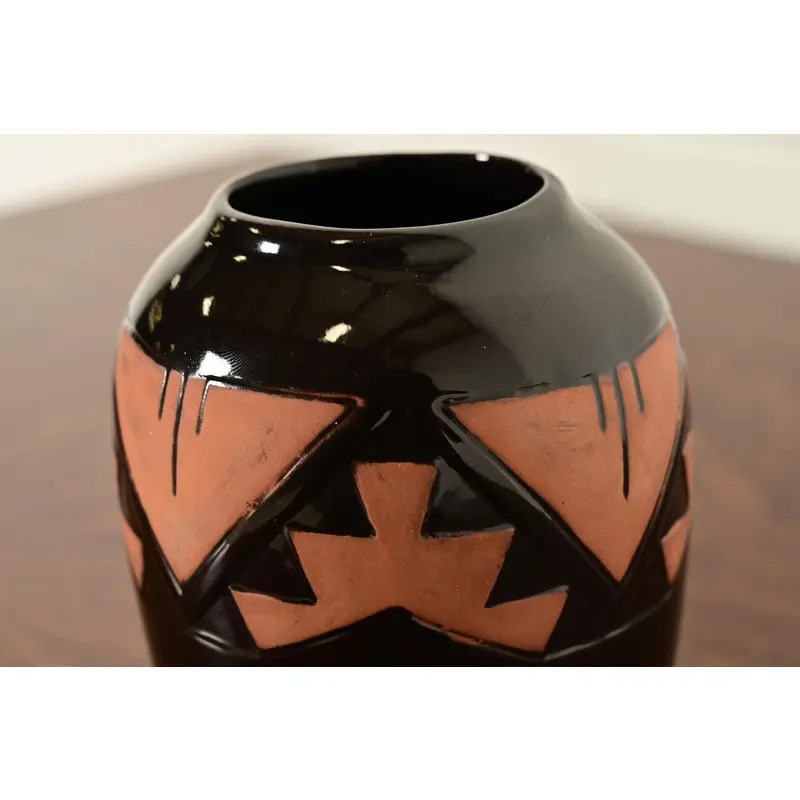 Navajo Glazed Ceramic Vase - Image 6