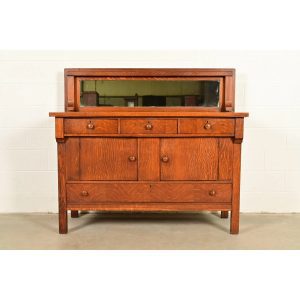 Stickley Brothers Style Antique Mission Tiger Oak Arts & Crafts Sideboard or Bar Cabinet, Circa 1910