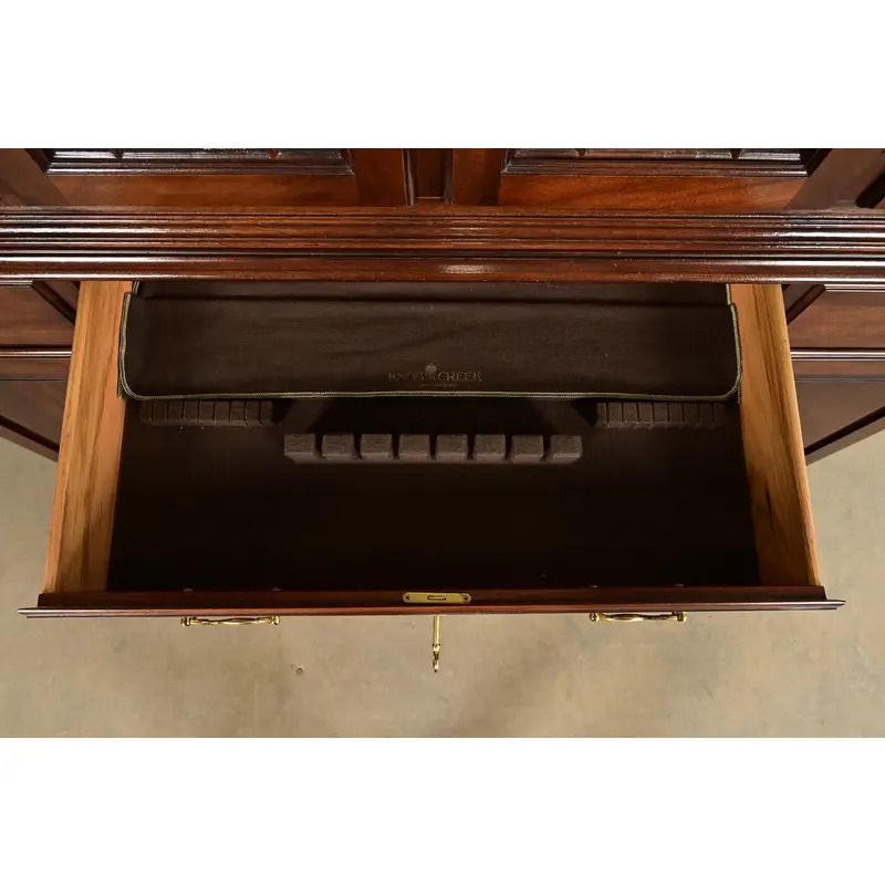 Ethan Allen Knob Creek Georgian Carved Mahogany Lighted Breakfront Bookcase Cabinet - Image 7