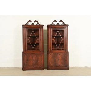 Baker Furniture Style Georgian Flame Mahogany Corner Cabinets, Pair