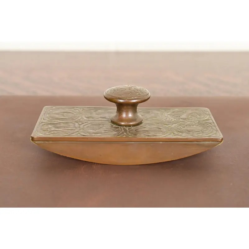 Tiffany Studios New York Zodiac Pattern Bronze Rocker Blotter - Image 2