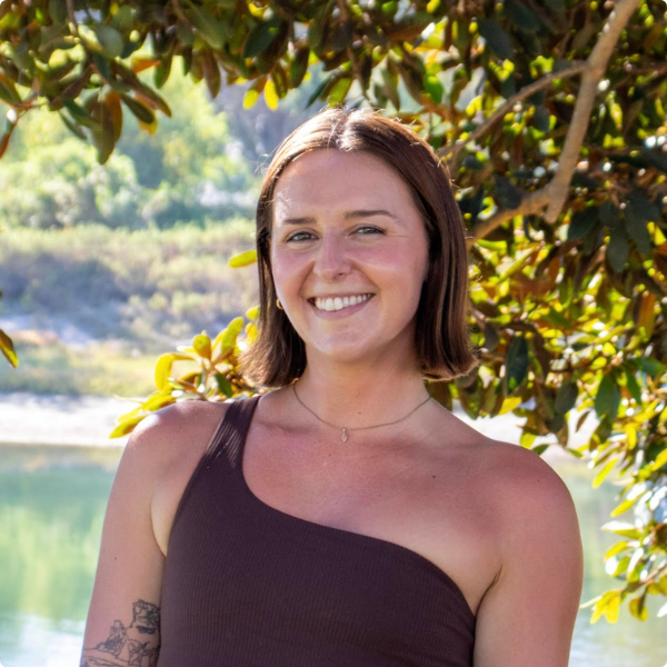 Hannah Hesseltine yoga teacher One Down Dog LA